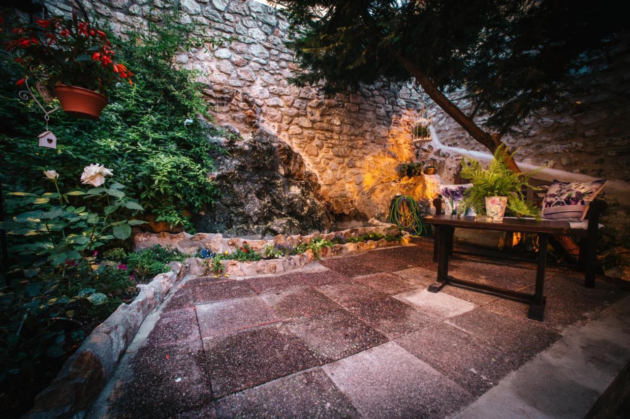 Rigas Pension Nafplio Bagian luar foto